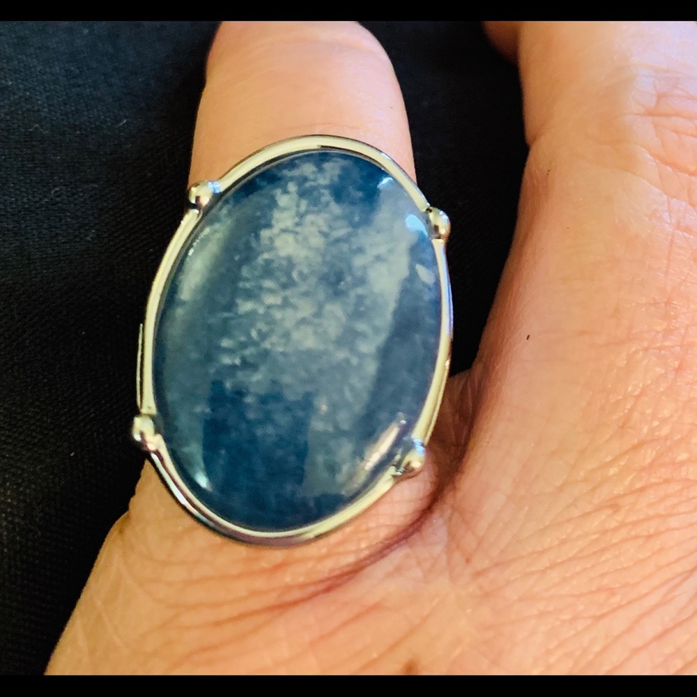 NWOT Kyanite fab ring sliver tone